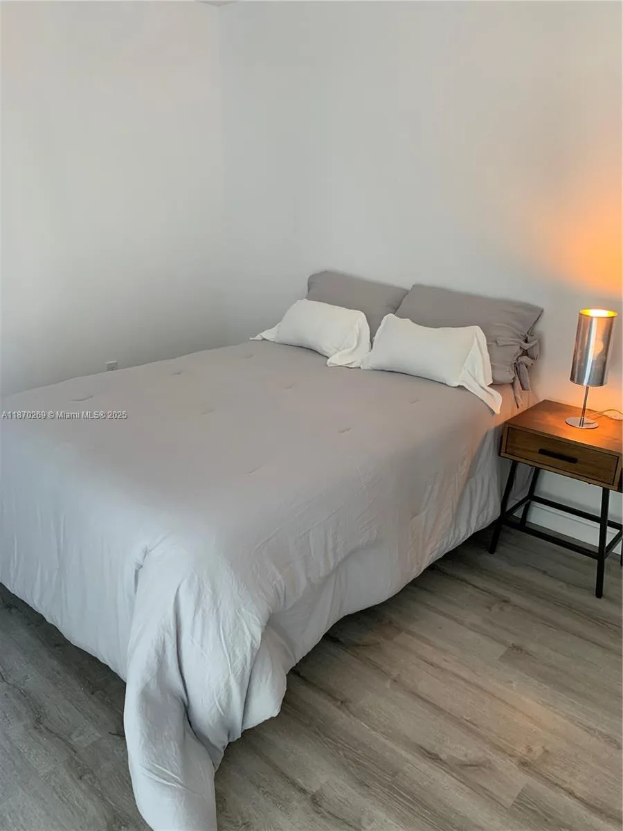 31 SE 6th St # 608, Miami, FL 33131 photo 4