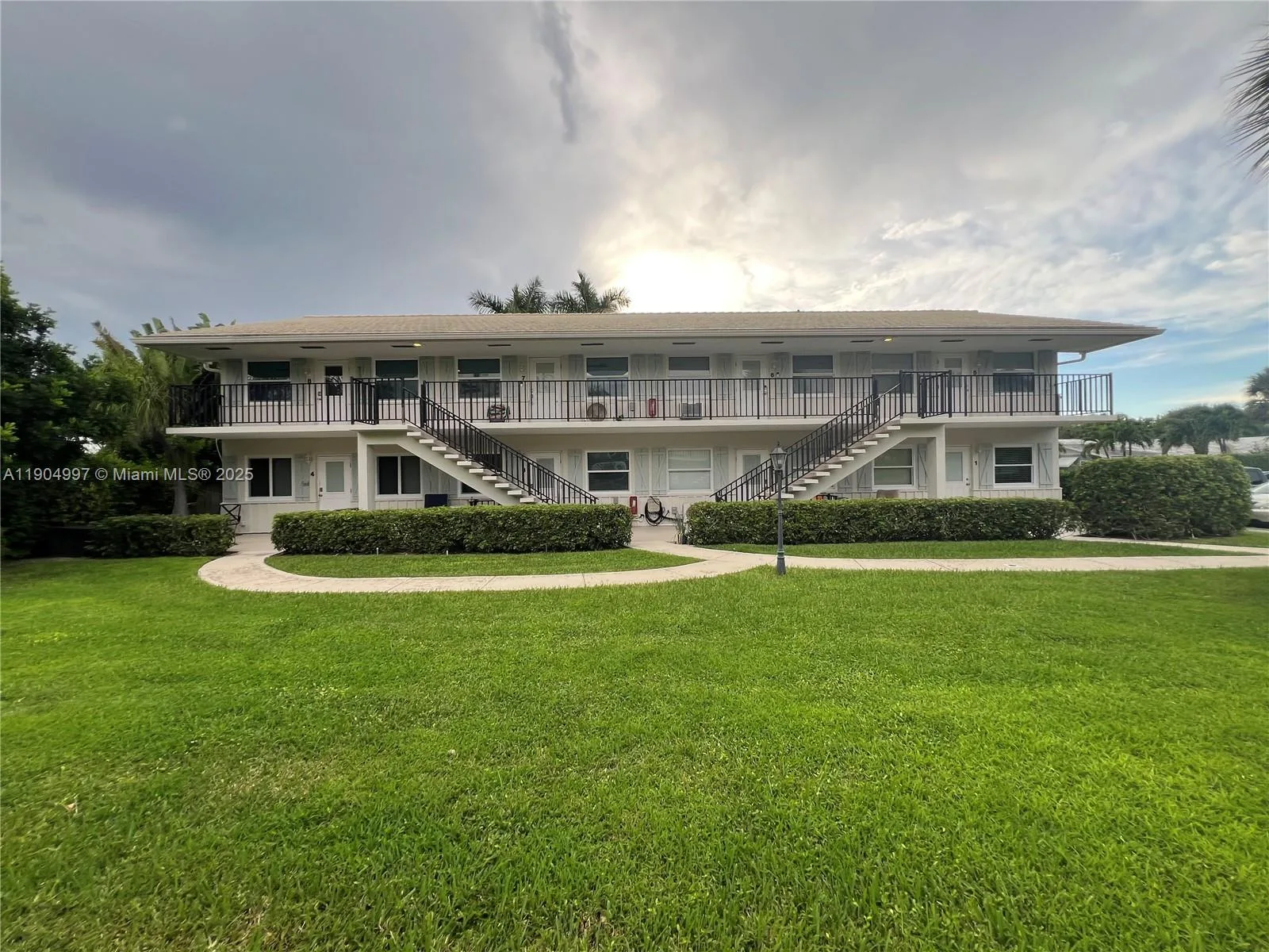 108 Bravado Ln # 8, Palm Beach Shores, FL 33404