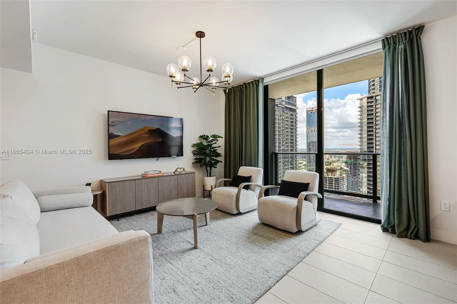 159 NE 6th St # 3601, Miami, FL 33132 photo 10