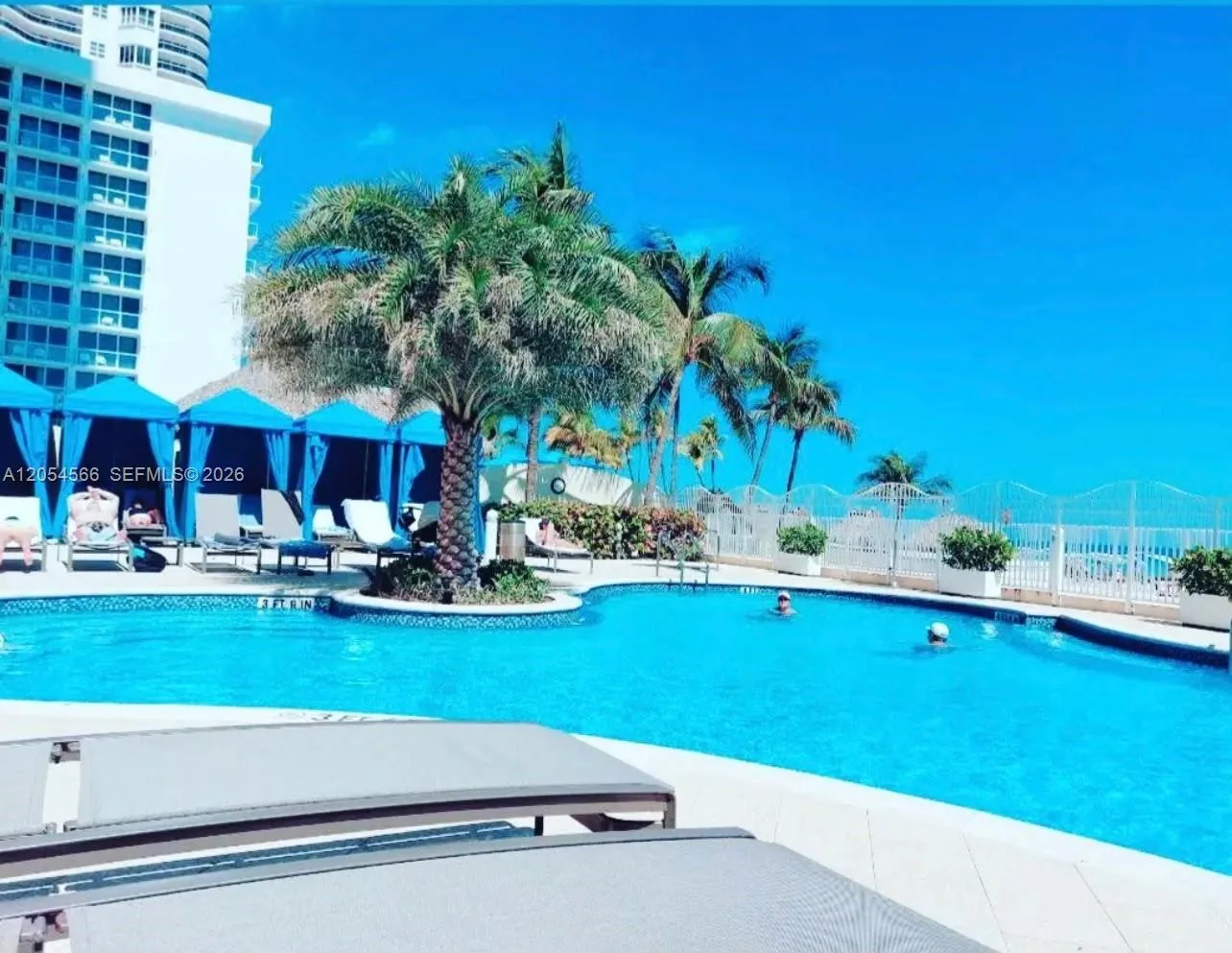 16699 Collins Ave # 1410, Sunny Isles Beach, FL 33160 photo 2