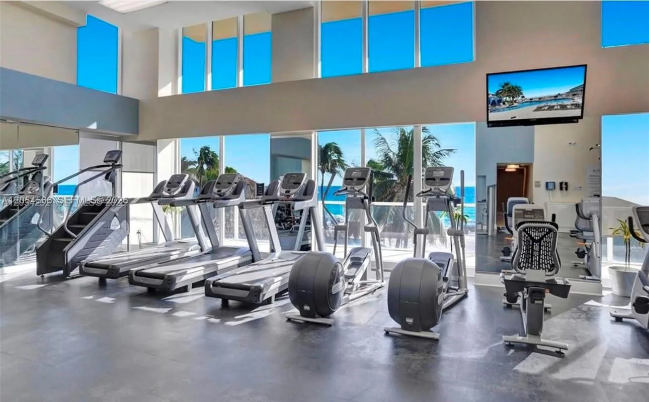 16699 Collins Ave # 1410, Sunny Isles Beach, FL 33160 photo 4