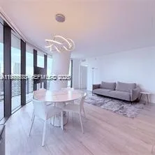 55 SW 9th St # 3903, Miami, FL 33130 photo 3