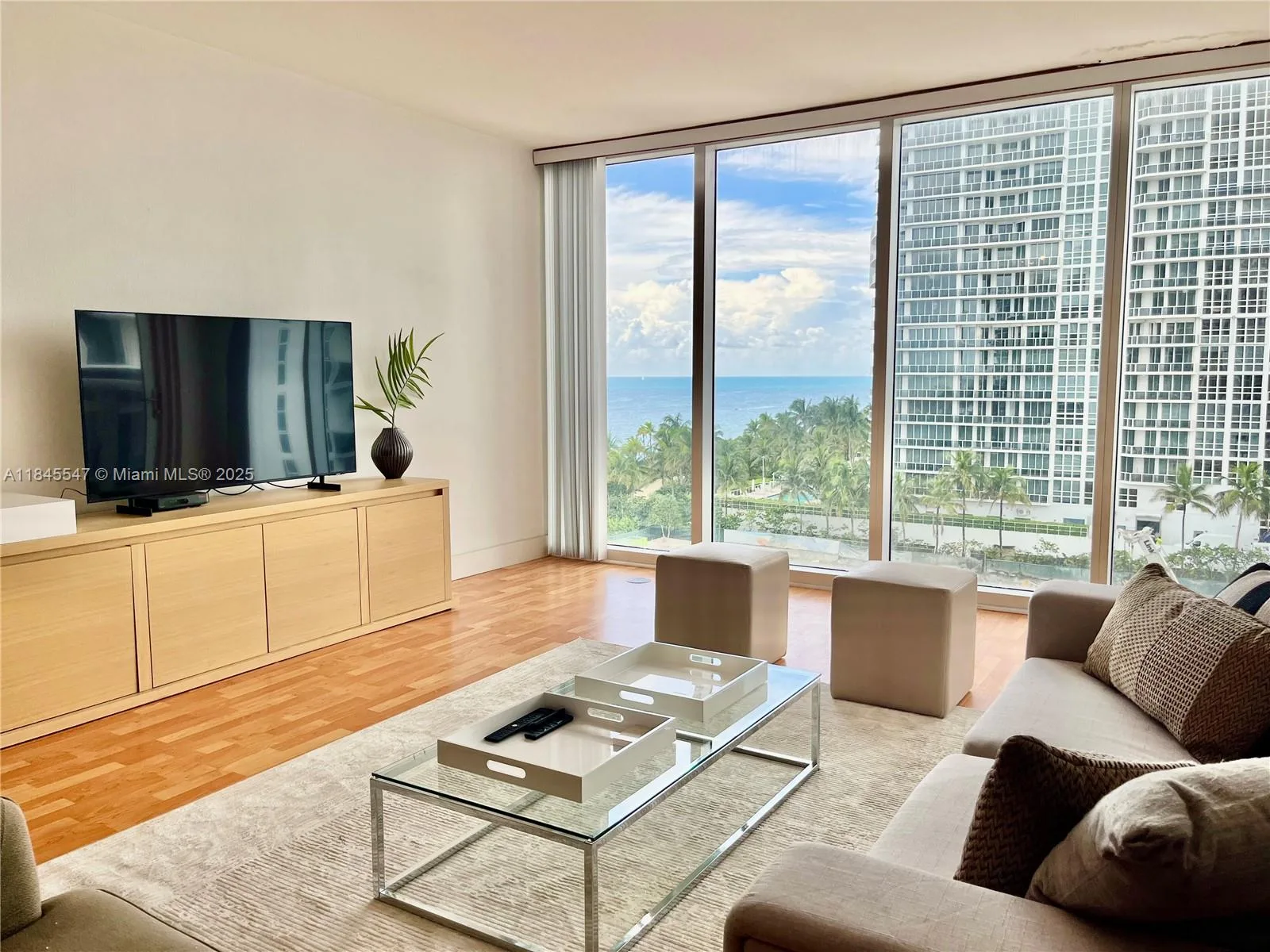 10275 Collins Ave # 716, Bal Harbour, FL 33154