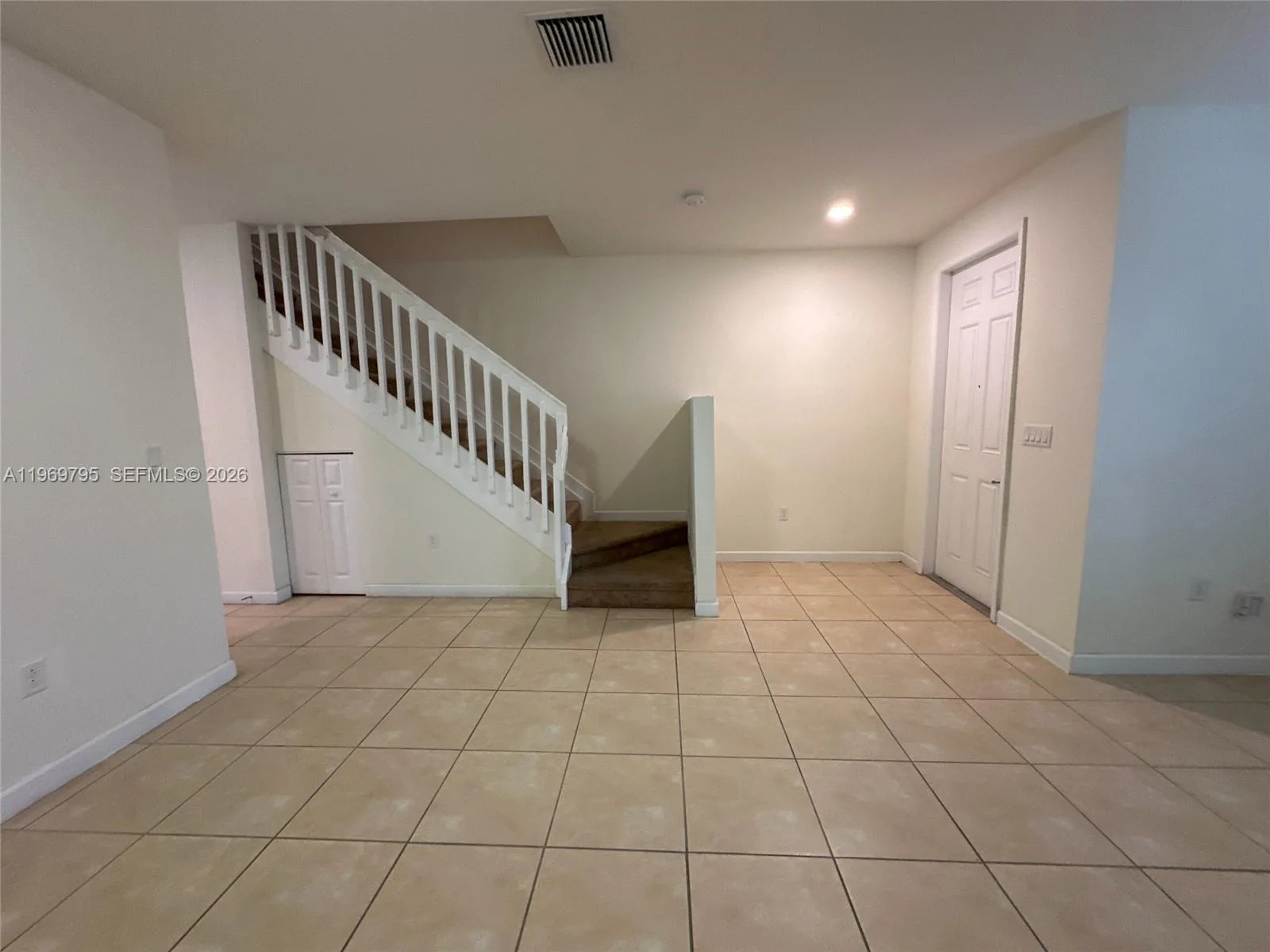 9374 W 32nd Ln, Hialeah, FL 33018 photo 10