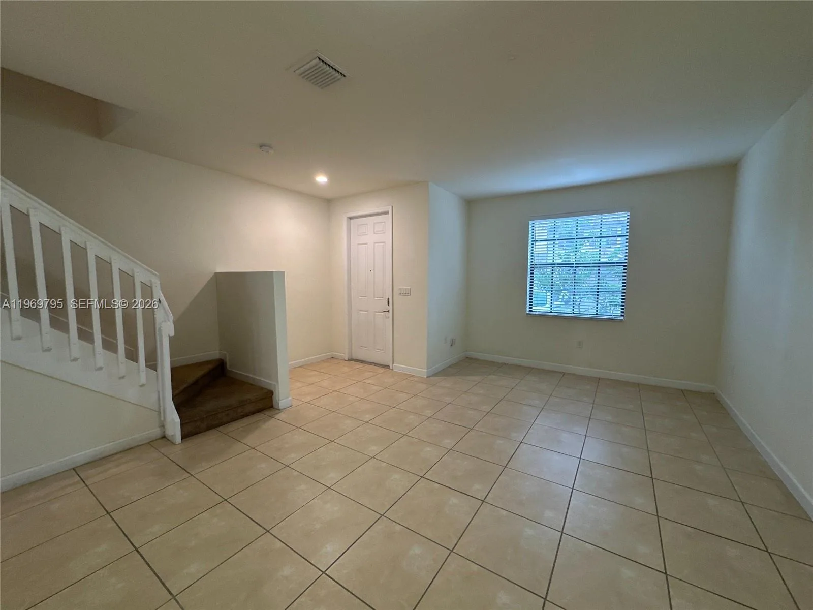 9374 W 32nd Ln, Hialeah, FL 33018 photo 11