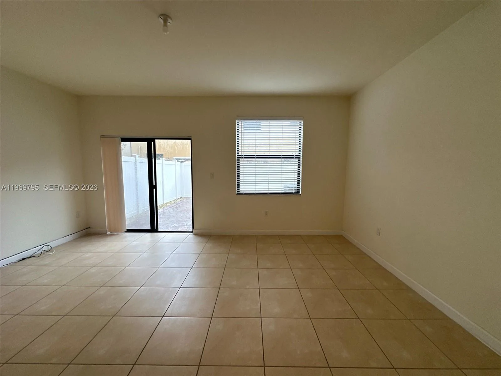 9374 W 32nd Ln, Hialeah, FL 33018 photo 12