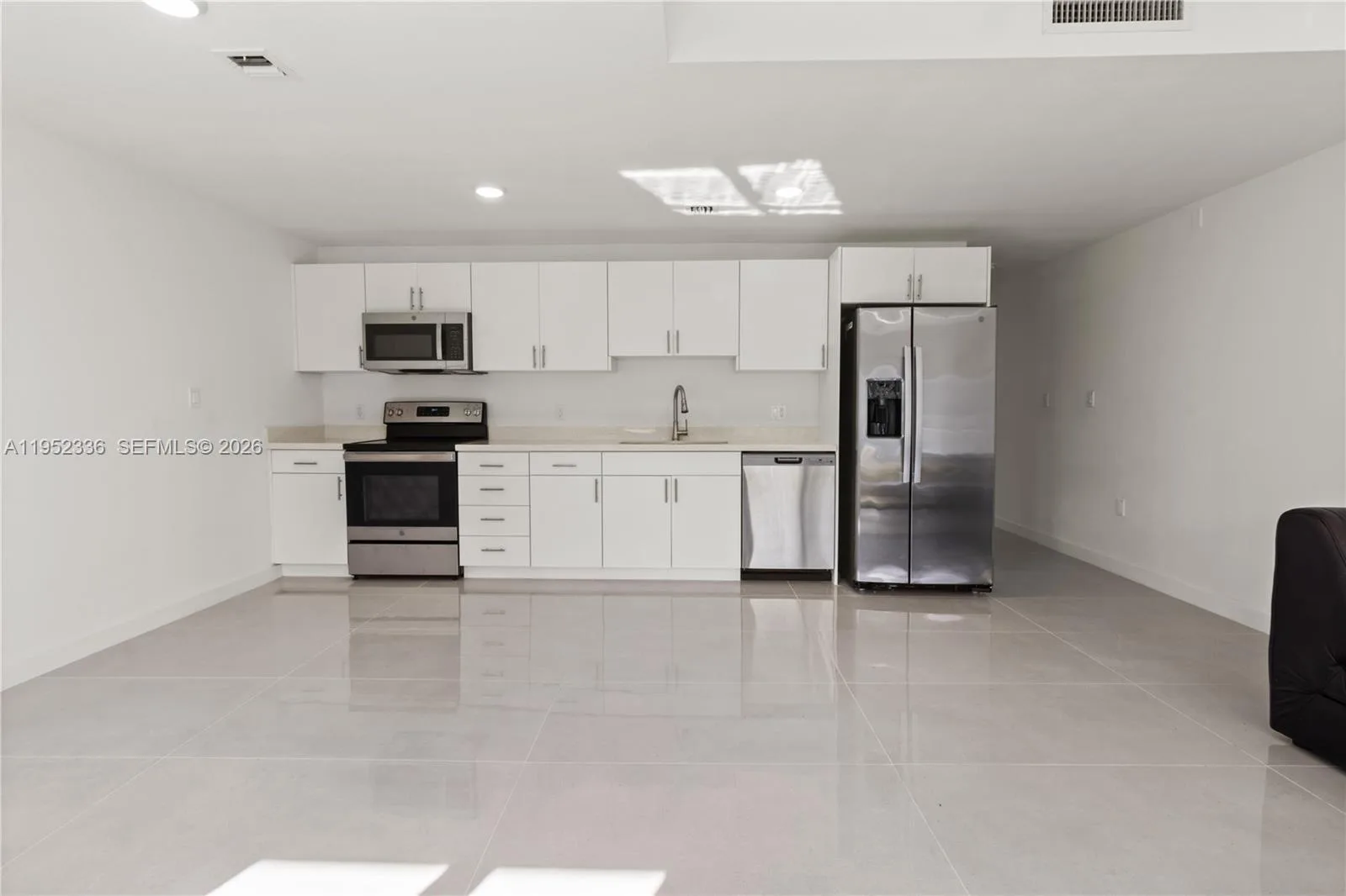 14571 SW 261st St, Homestead, FL 33032 photo 9