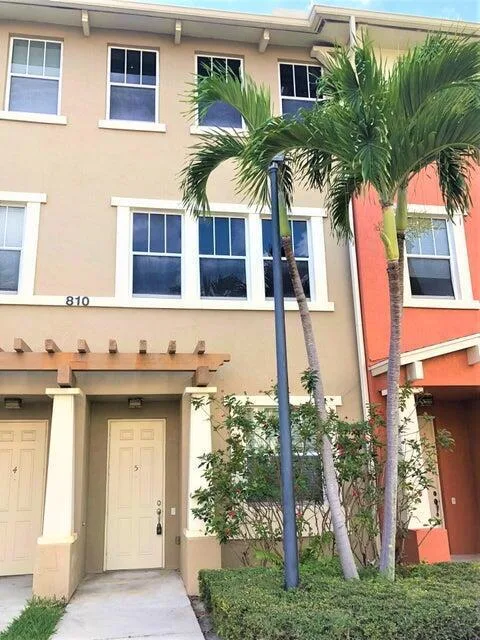 810 Marina Del Ray Lane # 5, West Palm Beach, FL 33401