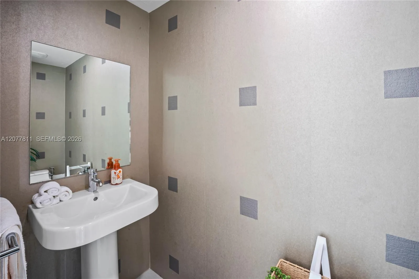 1040 Biscayne Blvd # 3203, Miami, FL 33132 photo 10
