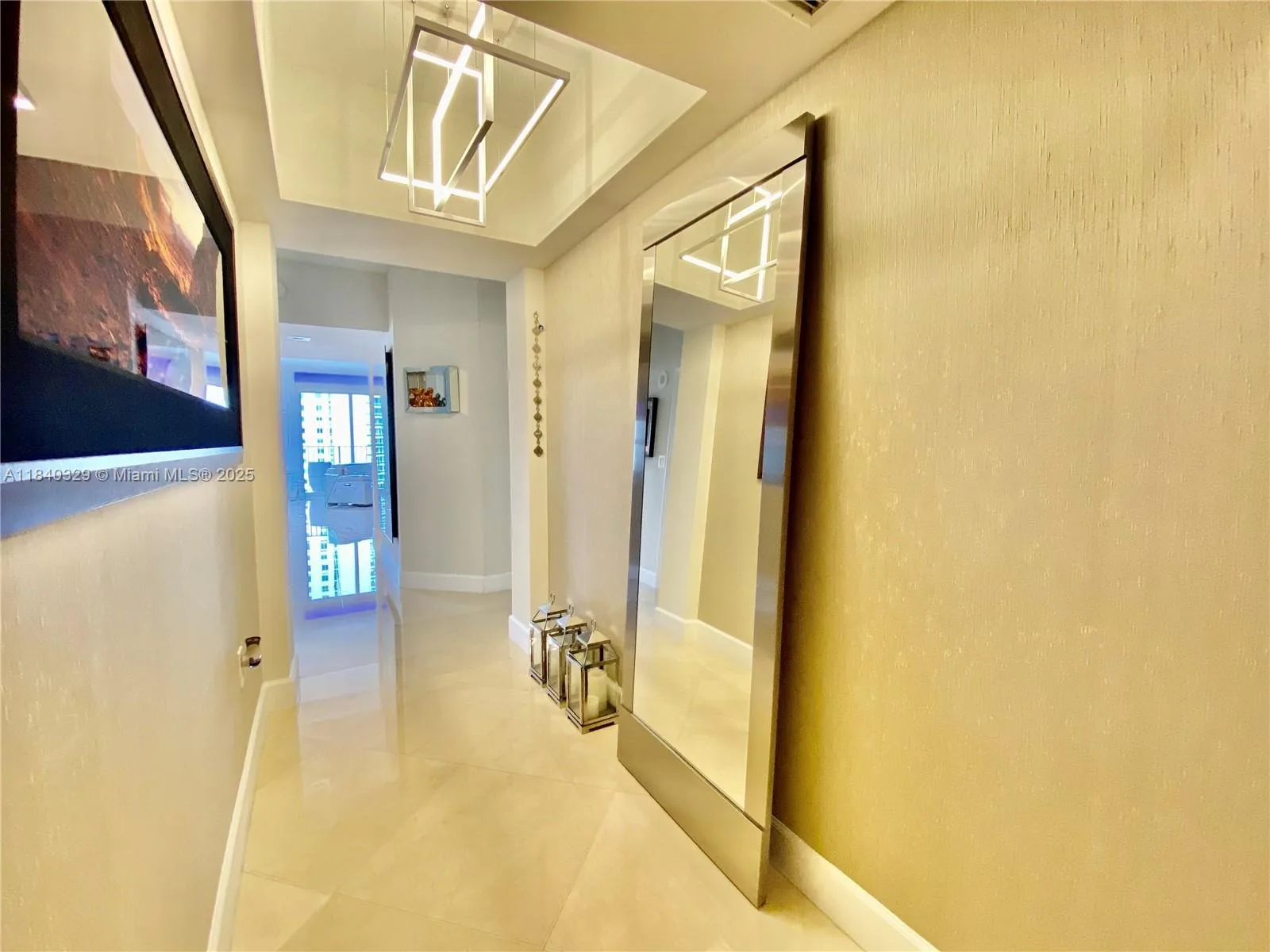 19900 E Country Club Dr # 1220, Aventura, FL 33180