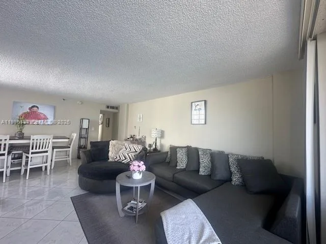 17878 N BAY RD # 307, Sunny Isles Beach, FL 33160 photo 7