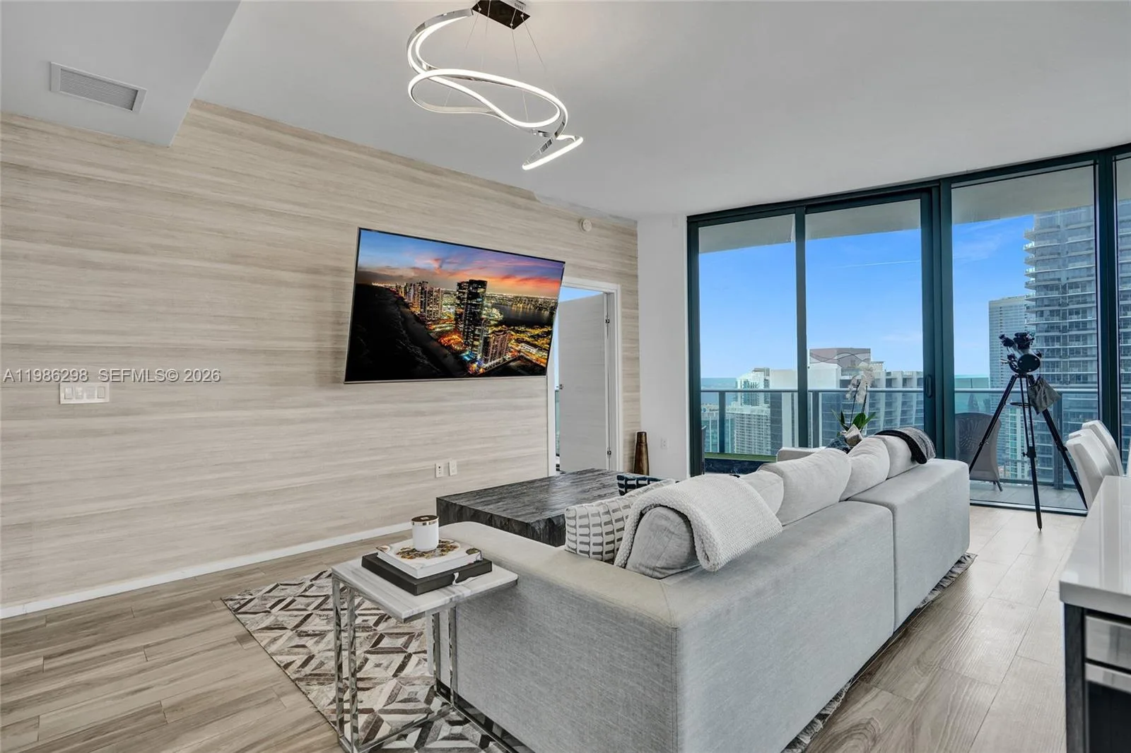 801 S Miami Ave # 4901, Miami, FL 33130 photo 4