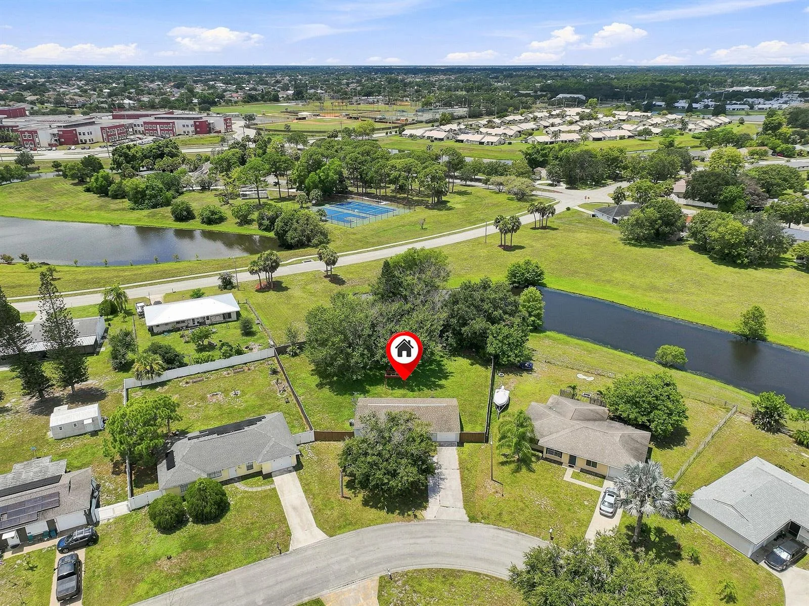 484 SW EASTPORT Circle, Port St. Lucie, FL 34953