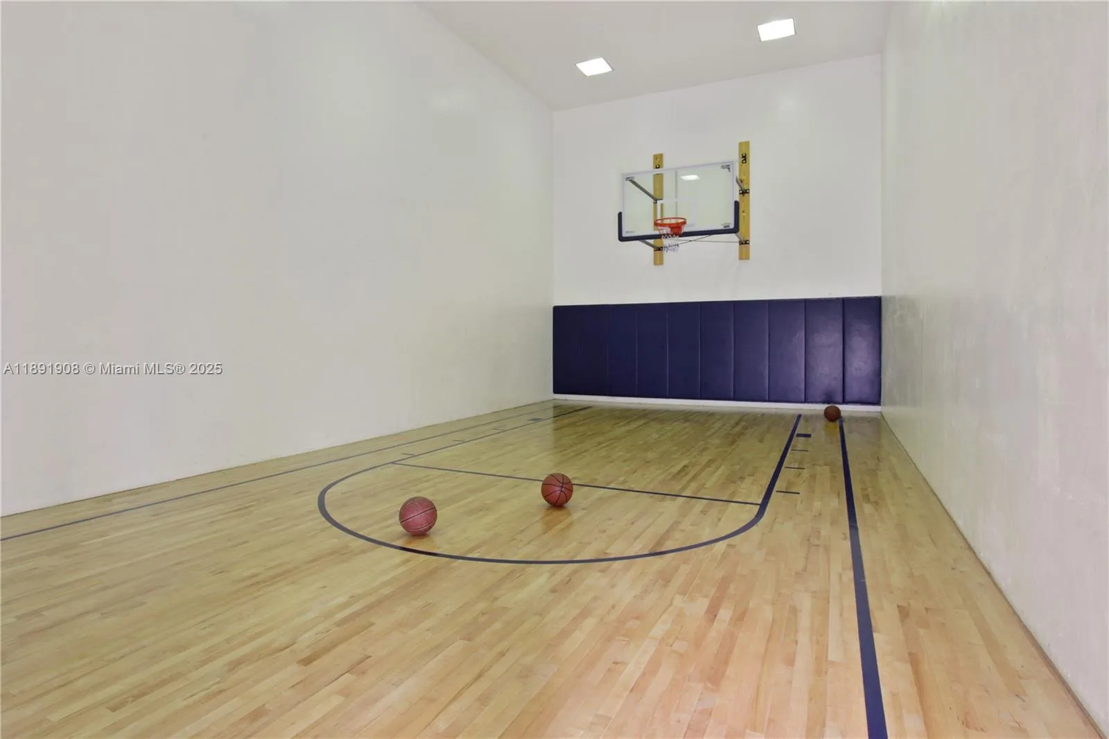 5555 Collins Ave # 10P, Miami Beach, FL 33140 photo 12