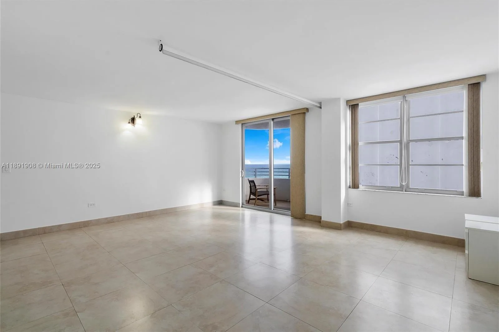5555 Collins Ave # 10P, Miami Beach, FL 33140 photo 2