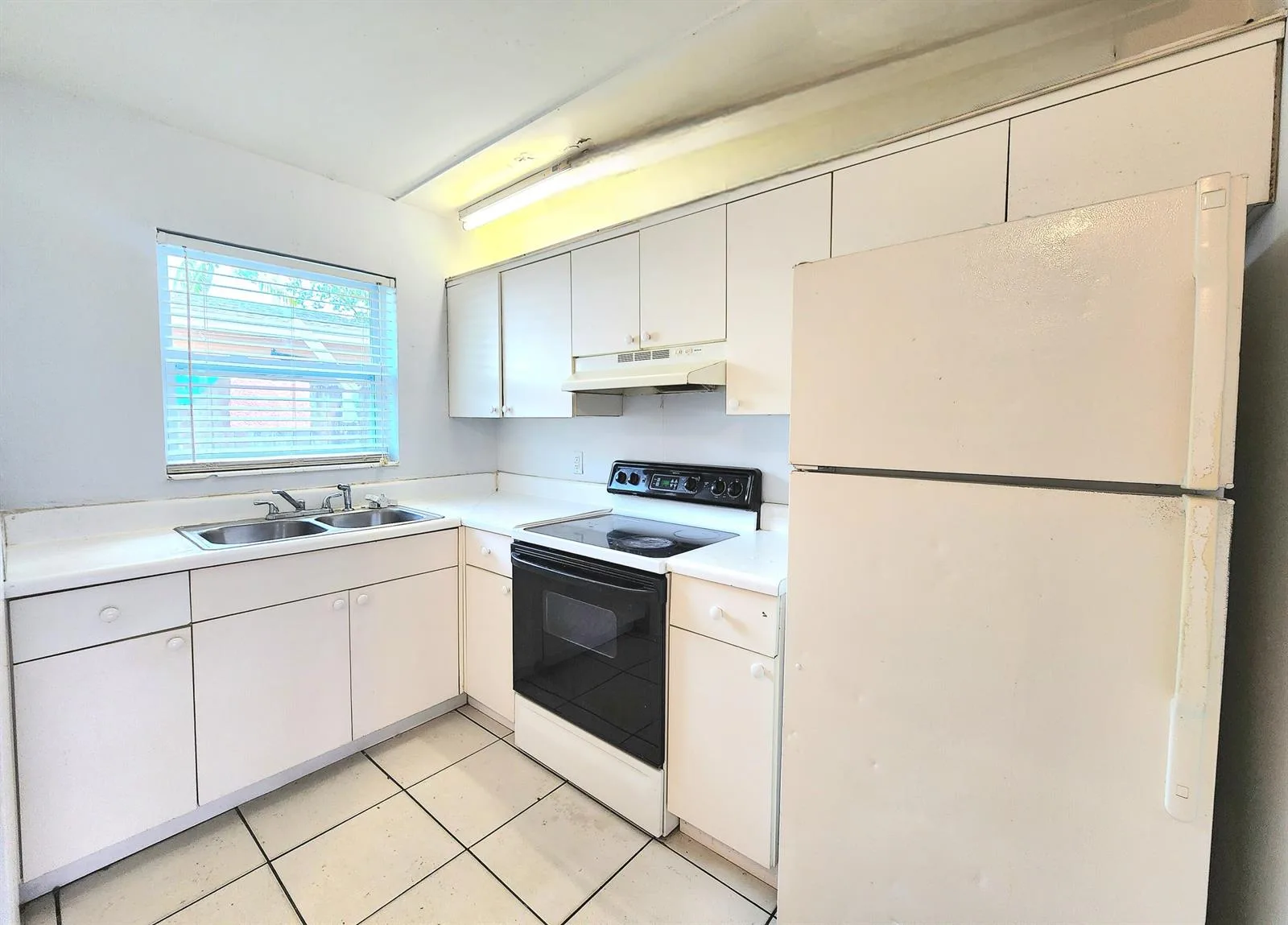 215 SW 1ST Court # 1-2, Pompano Beach, FL 33060