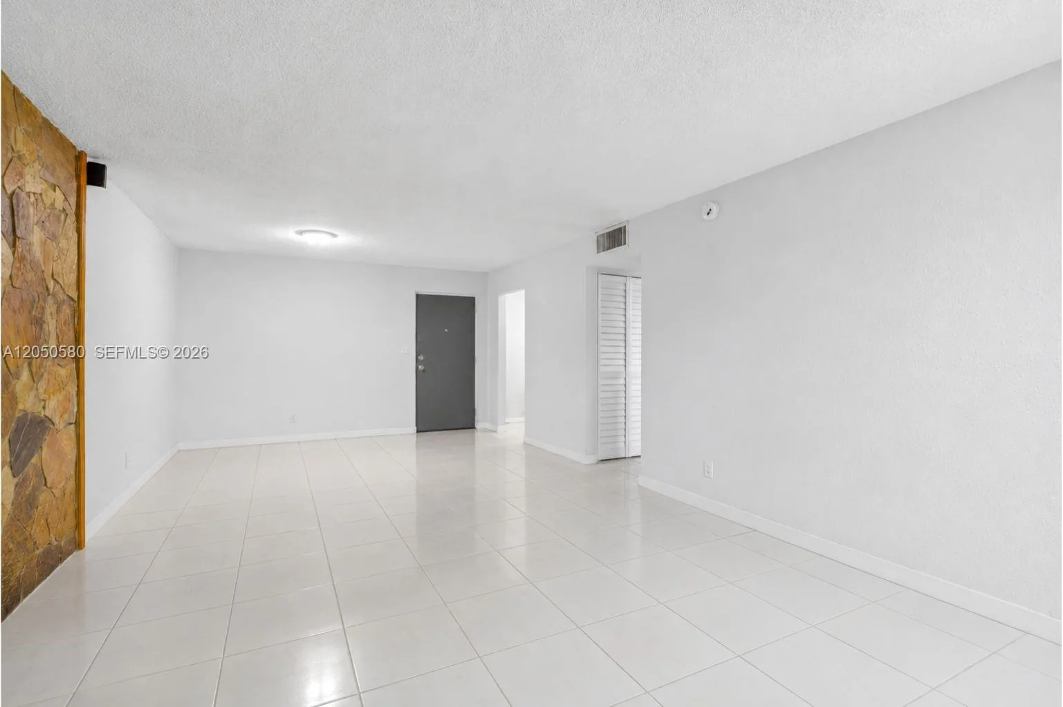 8501 NW 8th St # 105, Miami, FL 33126 photo 2