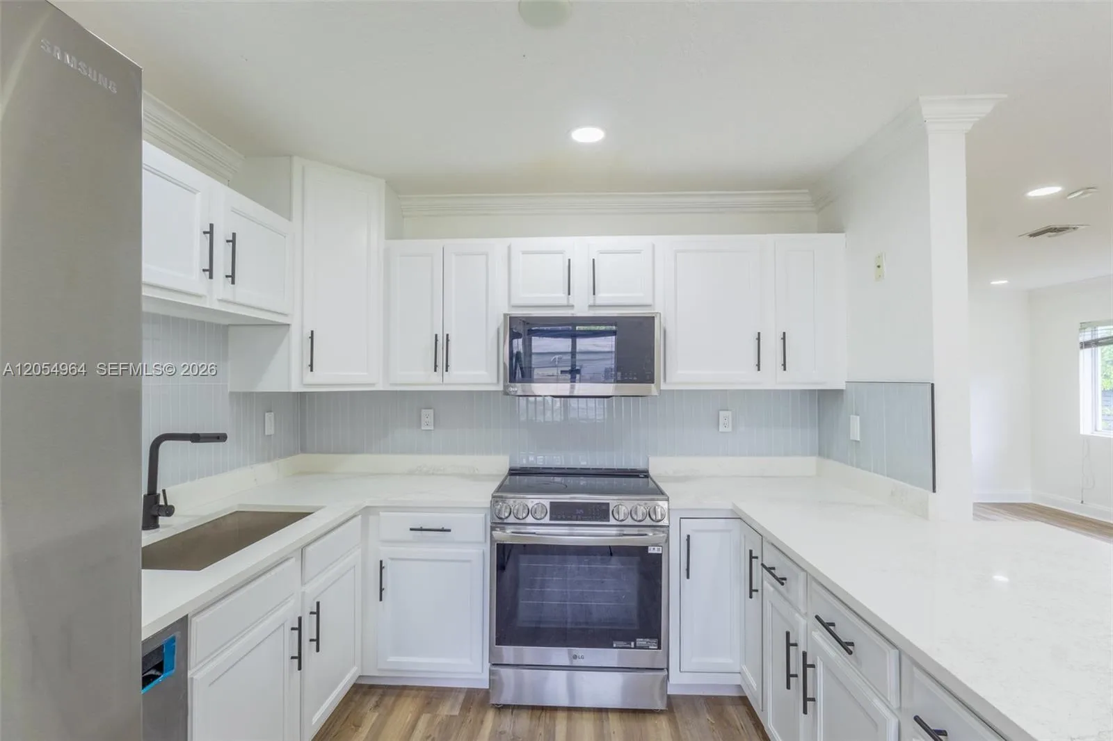30 NW 159th St, Miami, FL 33169 photo 3