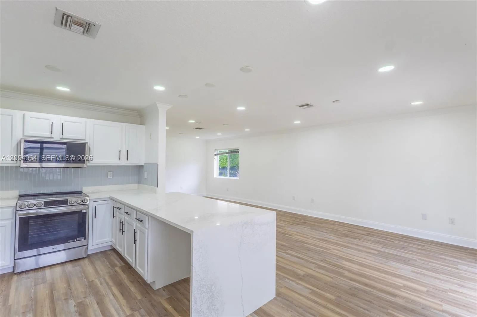30 NW 159th St, Miami, FL 33169 photo 4