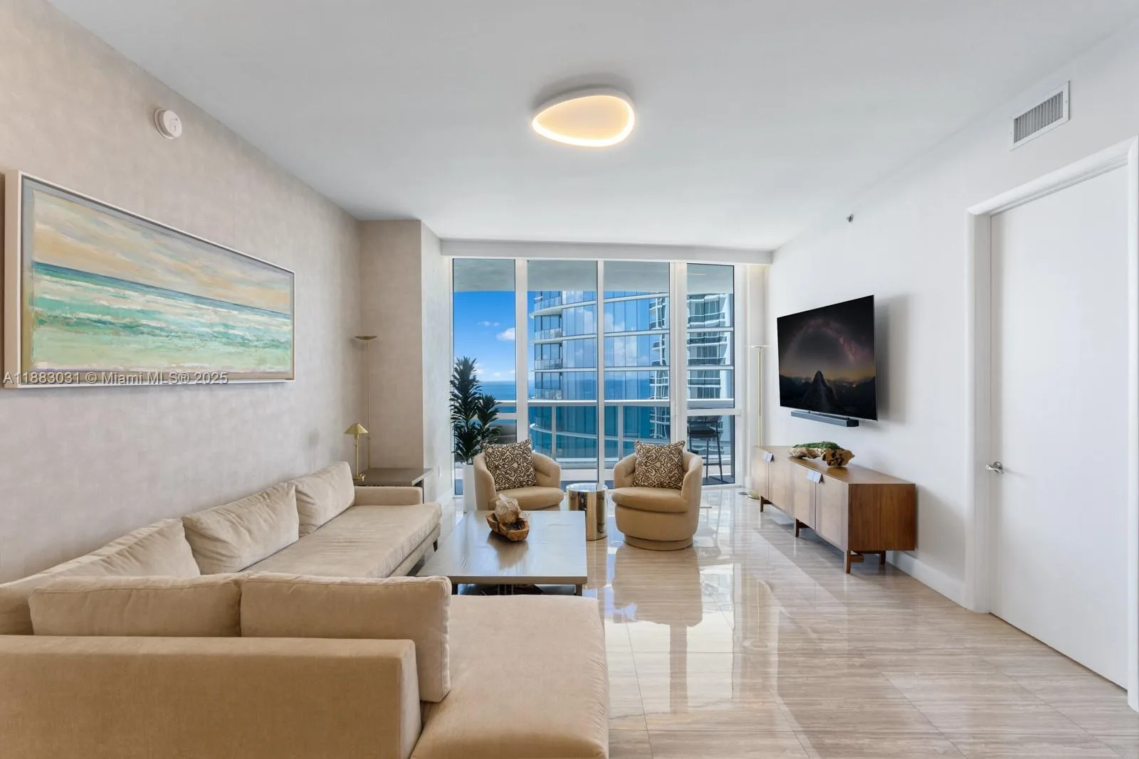 15811 Collins Ave # 2907, Sunny Isles Beach, FL 33160 photo 4