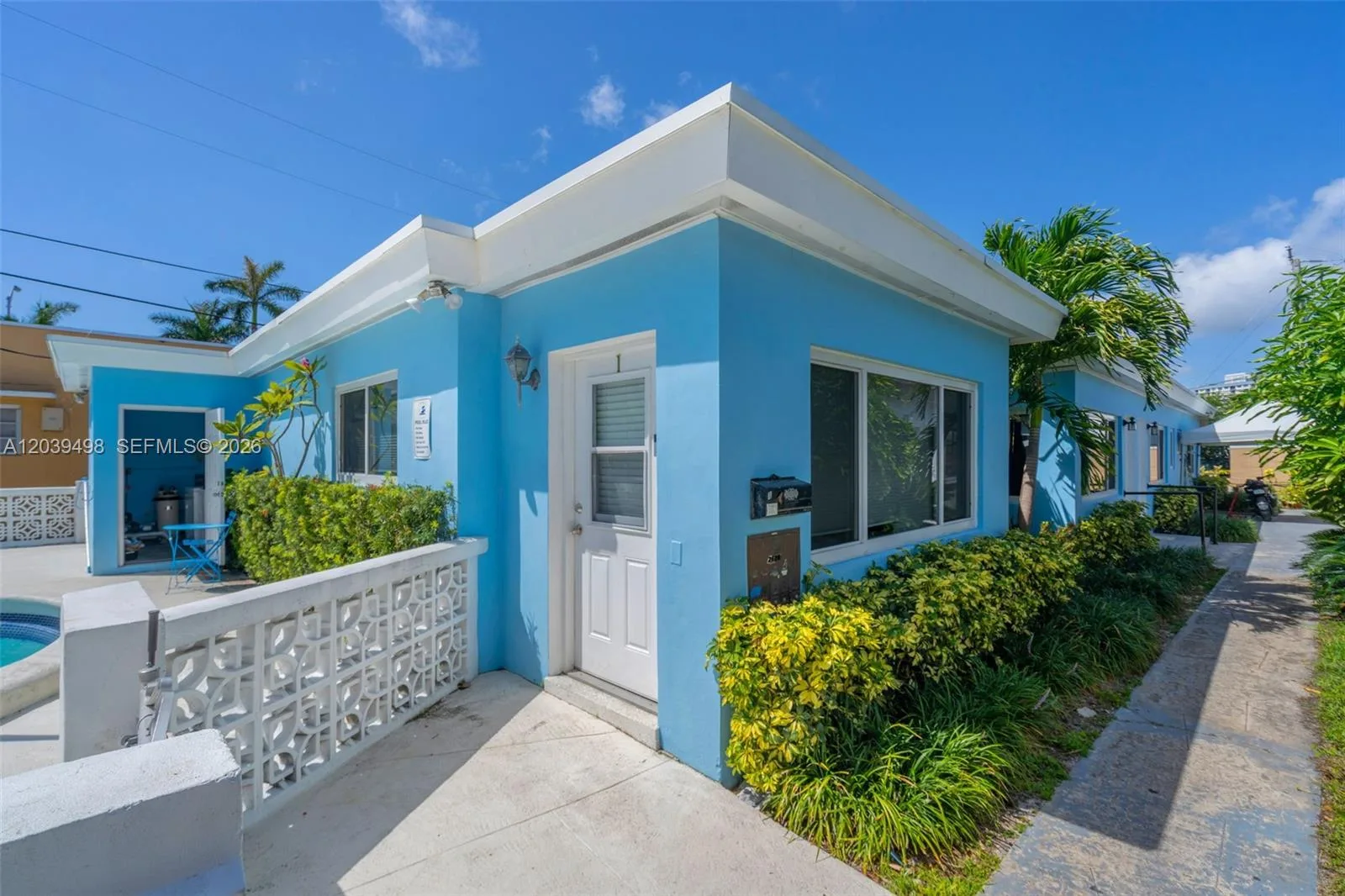 2120 Biarritz Dr, Miami Beach, FL 33141 photo 3