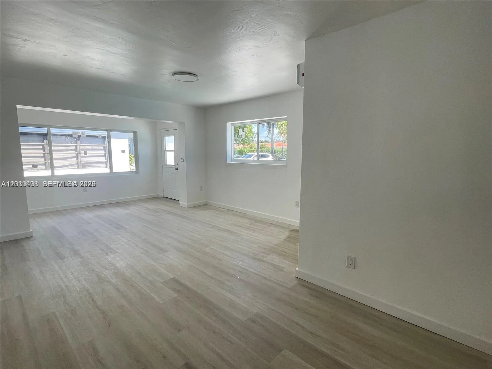 2120 Biarritz Dr, Miami Beach, FL 33141 photo 9