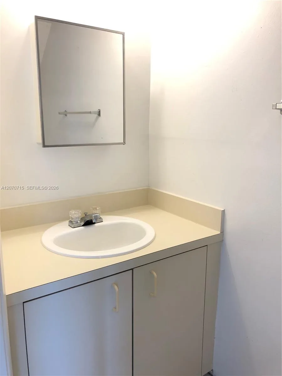 14902 SW 82nd Ln # 13-206, Miami, FL 33193 photo 8