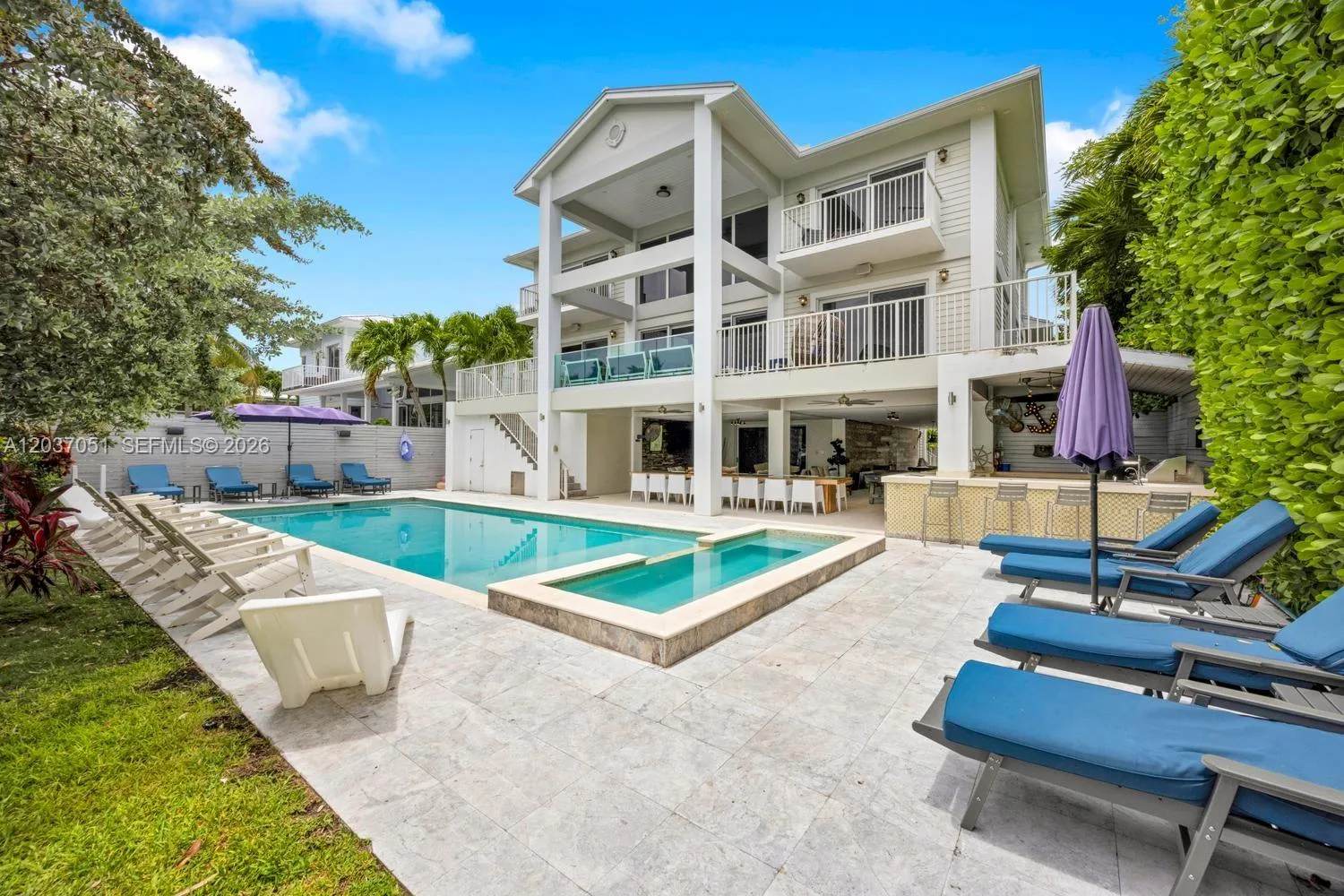 1076 NE Little River Dr, Miami, FL 33138