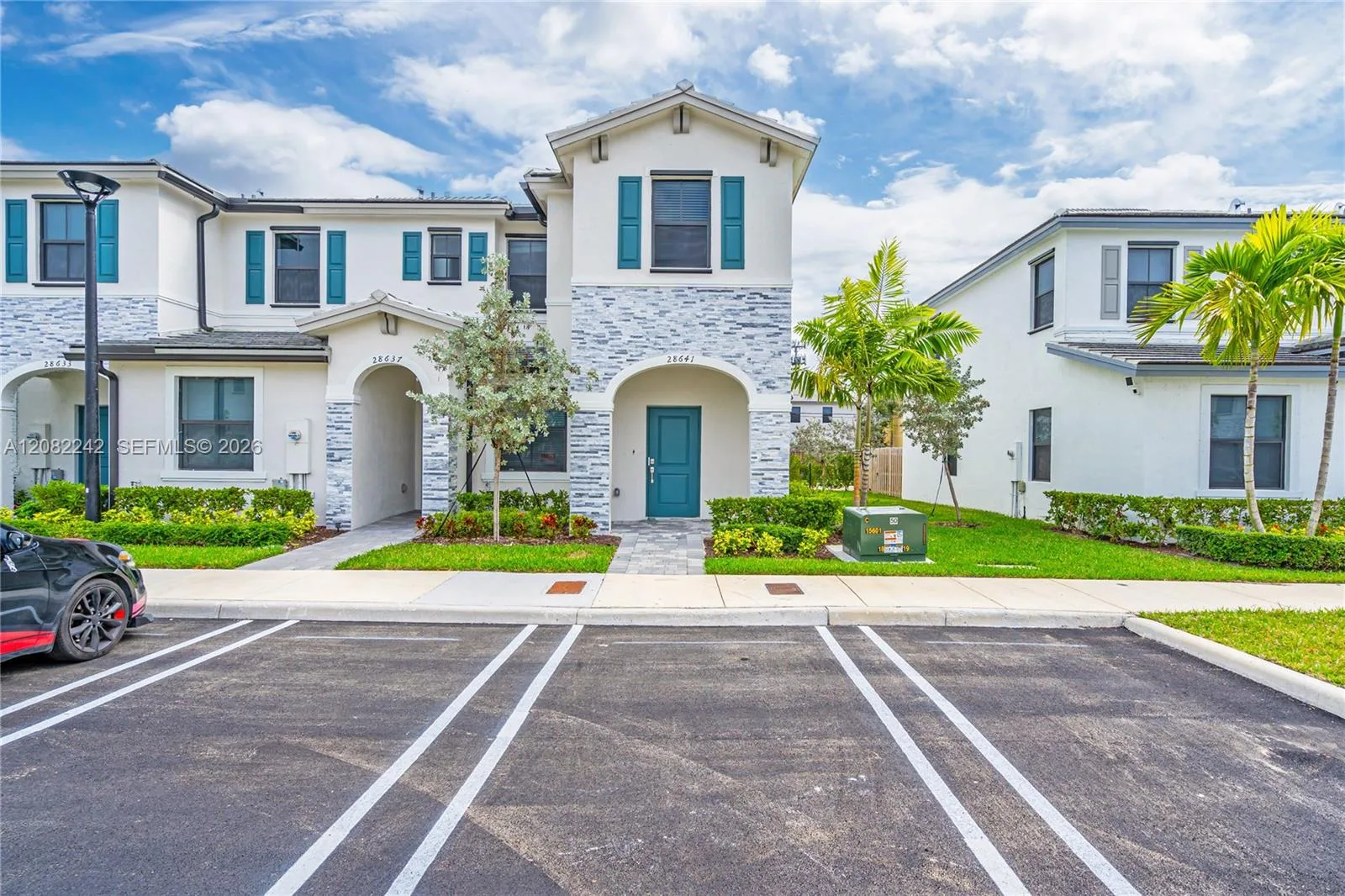 28641 SW 132nd Ct, Homestead, FL 33033