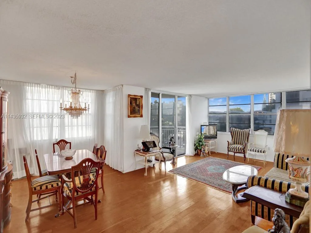 18051 Biscayne Blvd # 304, Aventura, FL 33160 photo 6