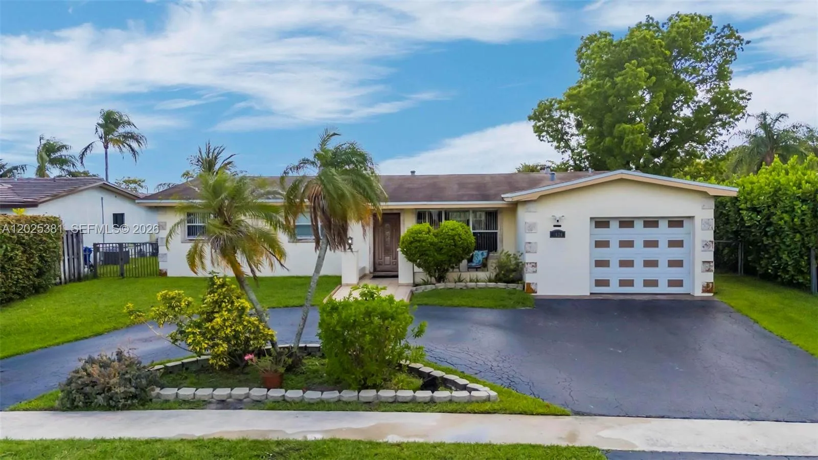1620 NW 122nd Ave, Pembroke Pines, FL 33026