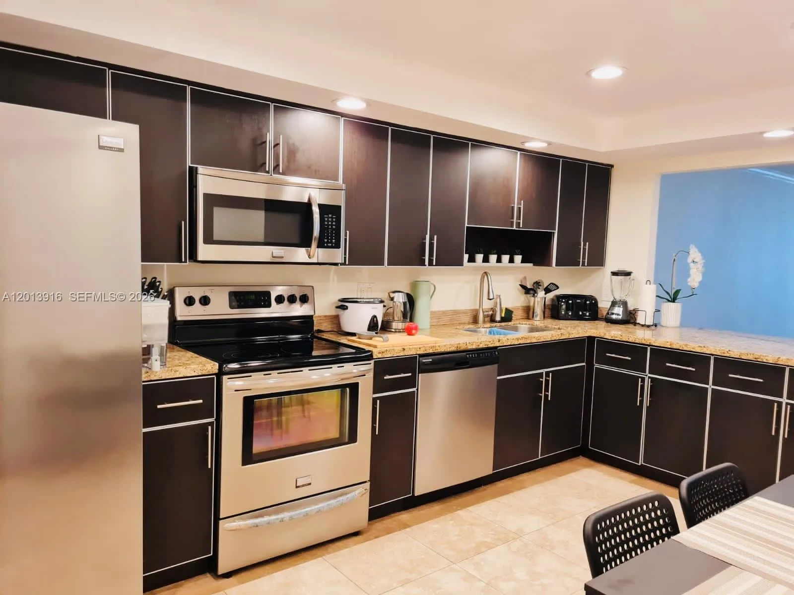 2500 Parkview Dr # 2114, Hallandale Beach, FL 33009 photo 2