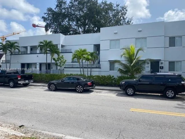835 SW 8th Ave, Miami, FL 33130