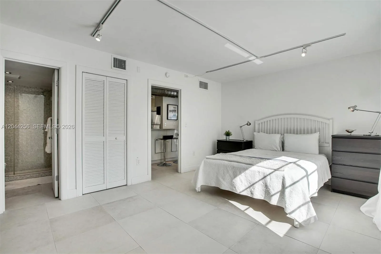 201 Jefferson Ave # 2E, Miami Beach, FL 33139 photo 12