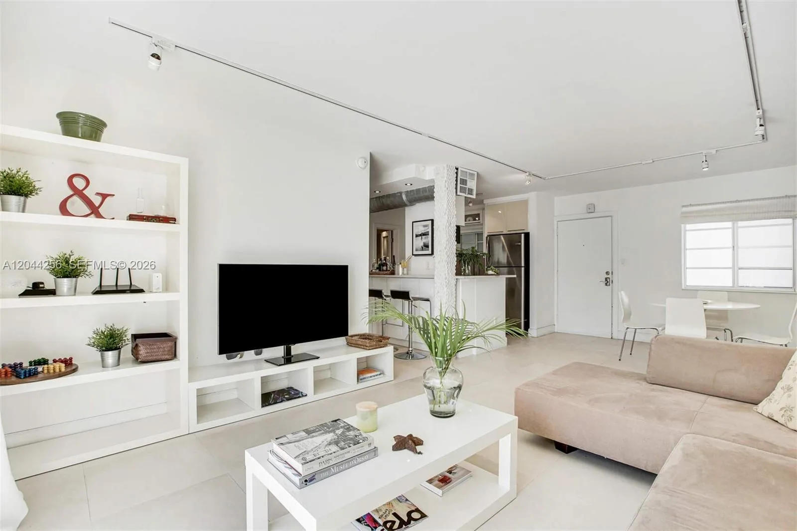 201 Jefferson Ave # 2E, Miami Beach, FL 33139 photo 3