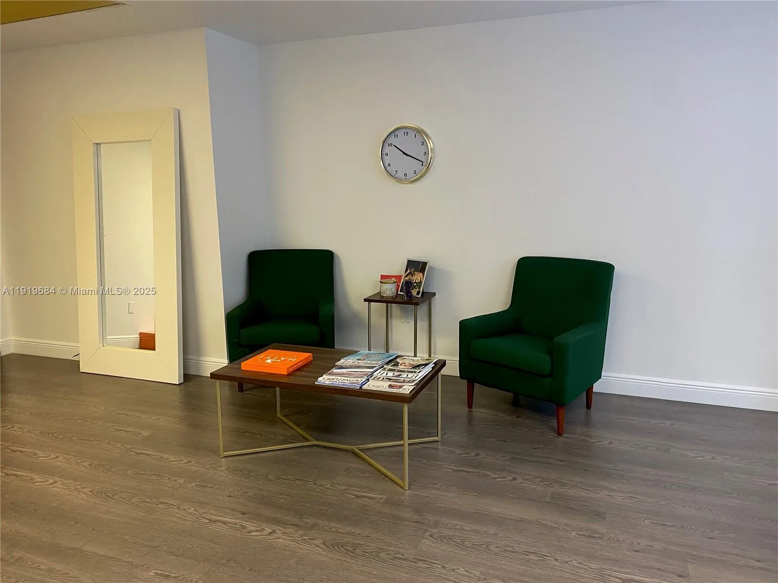 1110 Brickell Ave # 313, Miami, FL 33131 photo 3