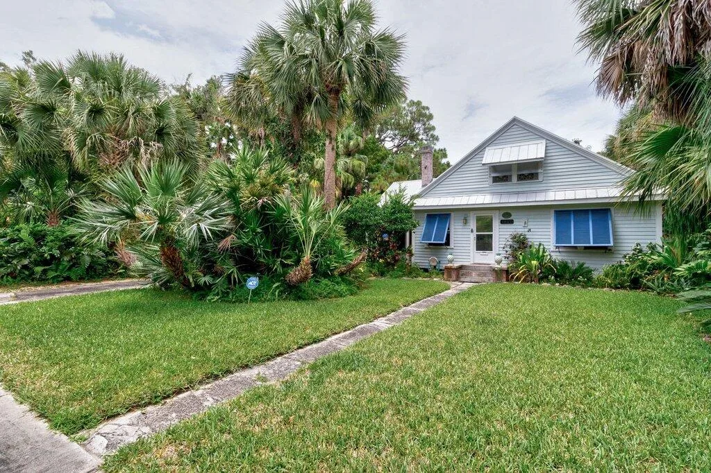 1927 21st Avenue, Vero Beach, FL 32960