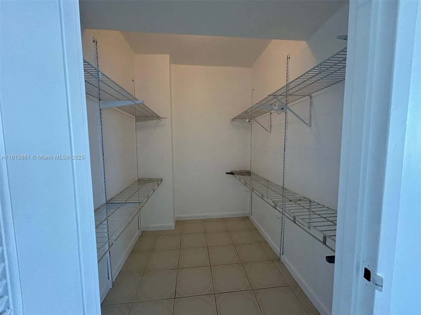 2899 Collins Ave # 1121, Miami Beach, FL 33140 photo 7