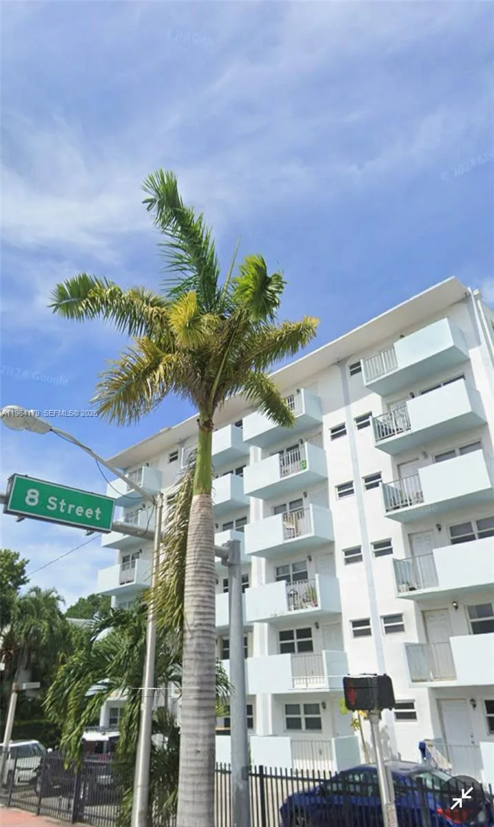 801 Meridian Ave # 3B, Miami Beach, FL 33139 photo 3