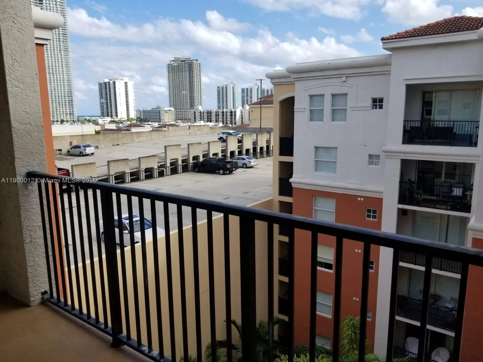 17150 N Bay Rd # 2922, Sunny Isles Beach, FL 33160