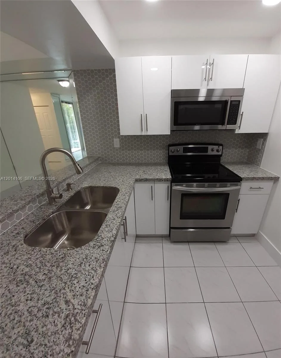 11800 SW 18th St # 314-4, Miami, FL 33175 photo 2