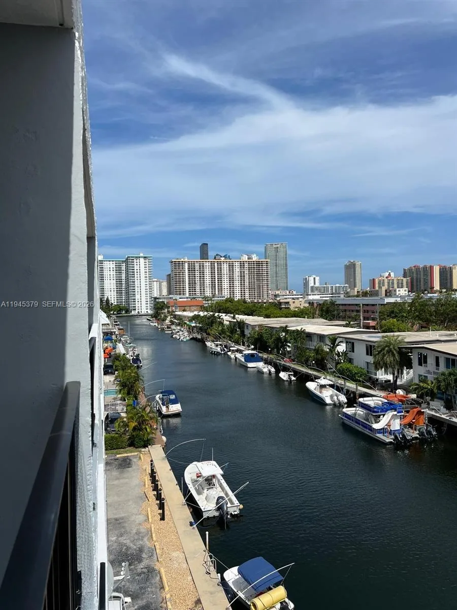 3642 NE 171st St # 504, North Miami Beach, FL 33160