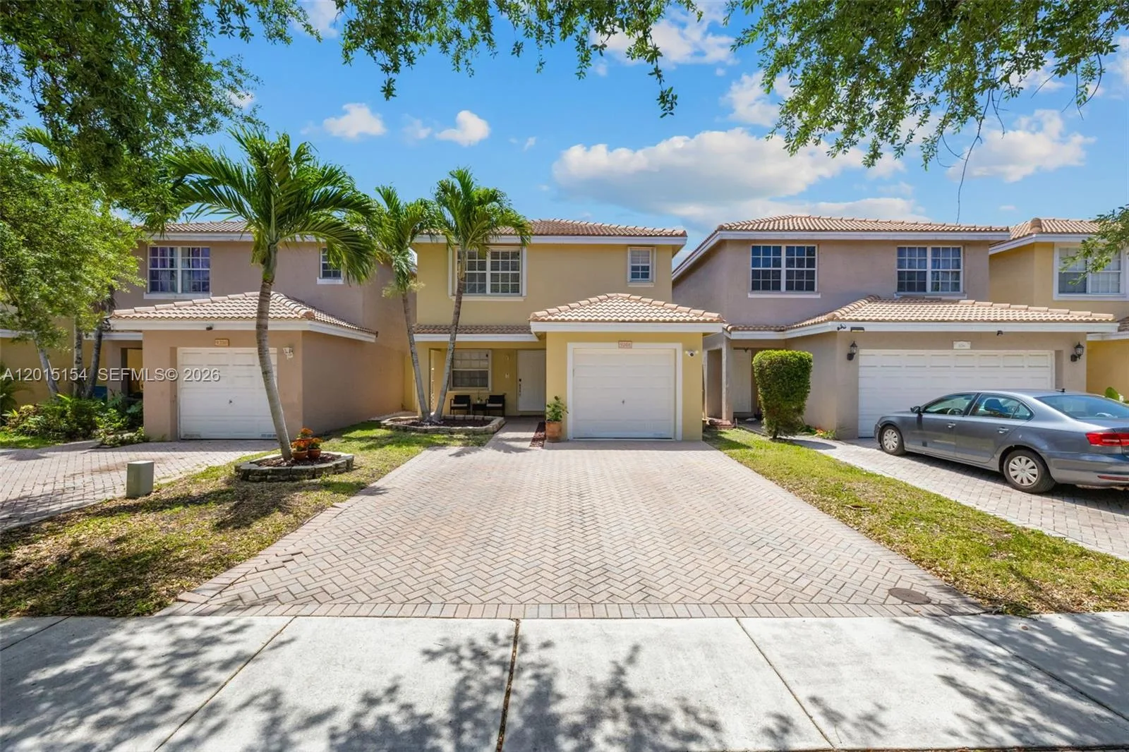 9288 NW 55th St, Sunrise, FL 33351
