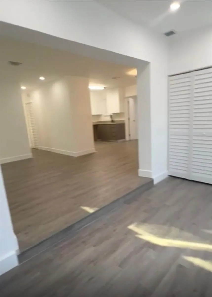 517 NW 16TH Avenue, Fort Lauderdale, FL 33311 photo 13