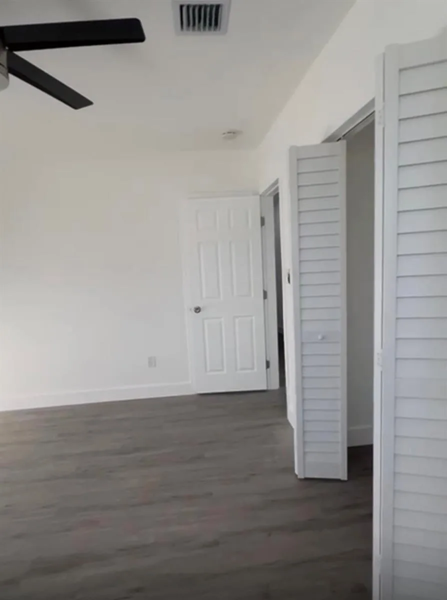 517 NW 16TH Avenue, Fort Lauderdale, FL 33311 photo 4
