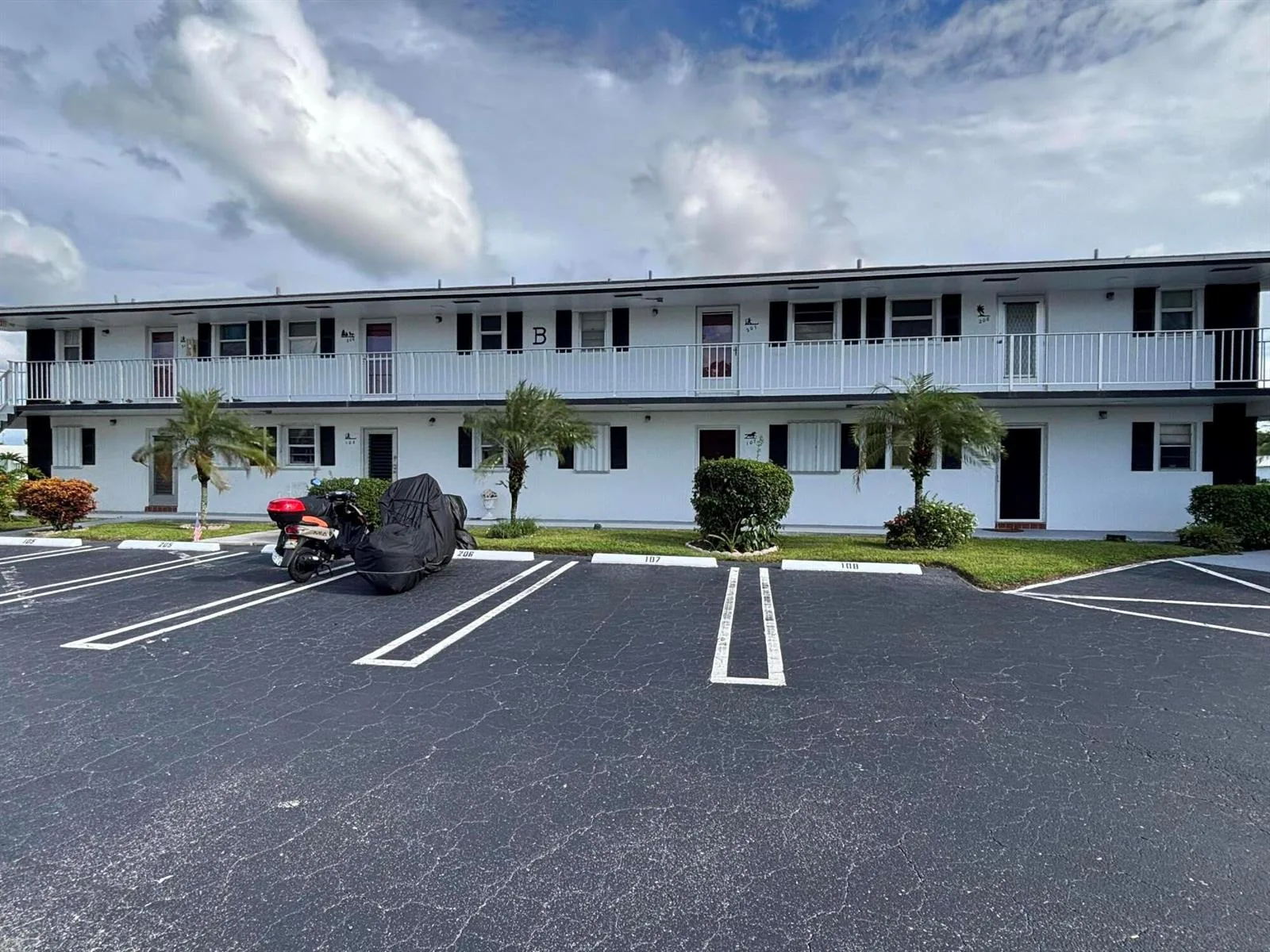 1112 Lake Terrace # 207, Boynton Beach, FL 33426 photo 3
