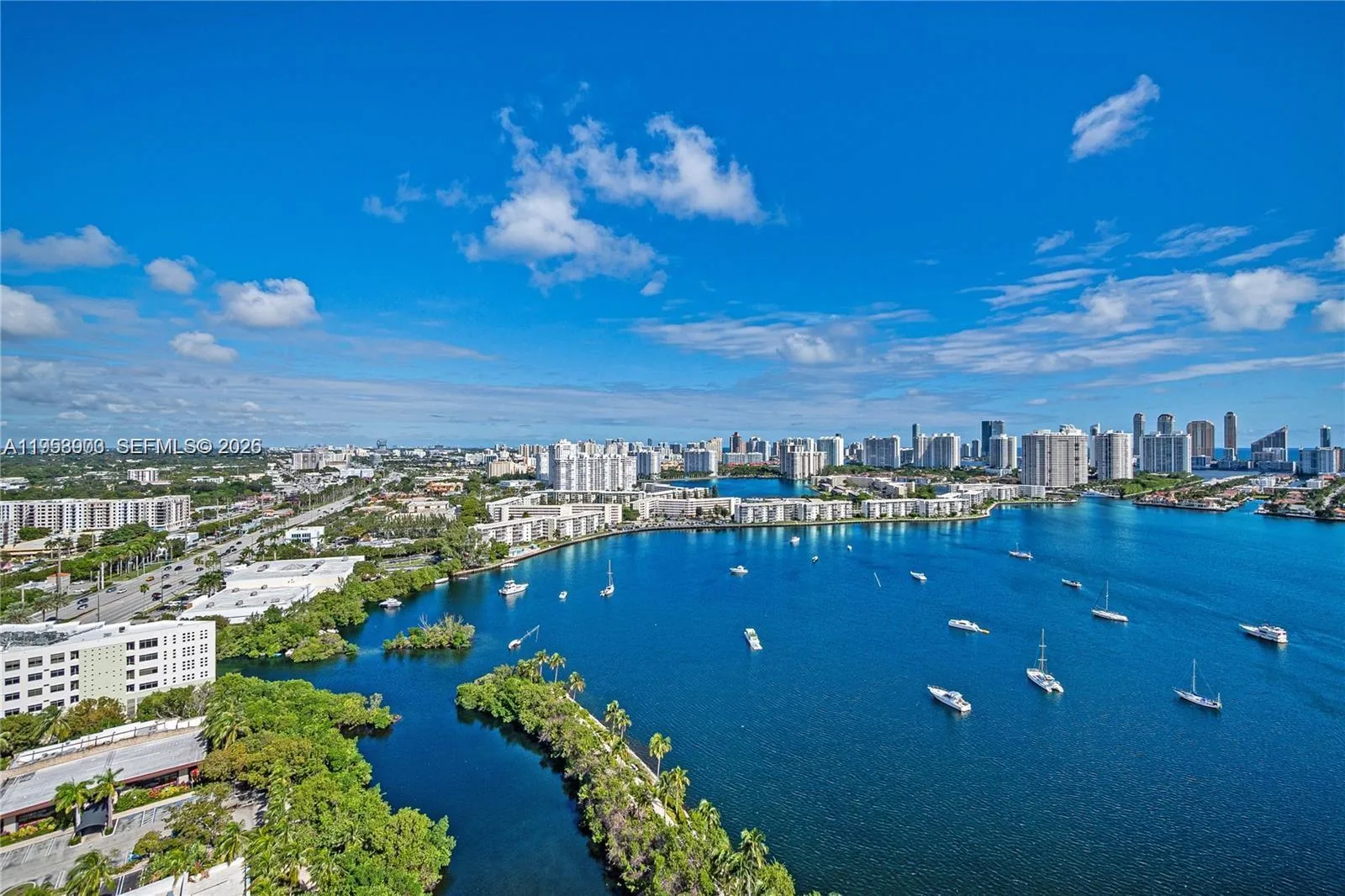 17301 BISCAYNE BLVD # PH6, North Miami Beach, FL 33160 photo 2