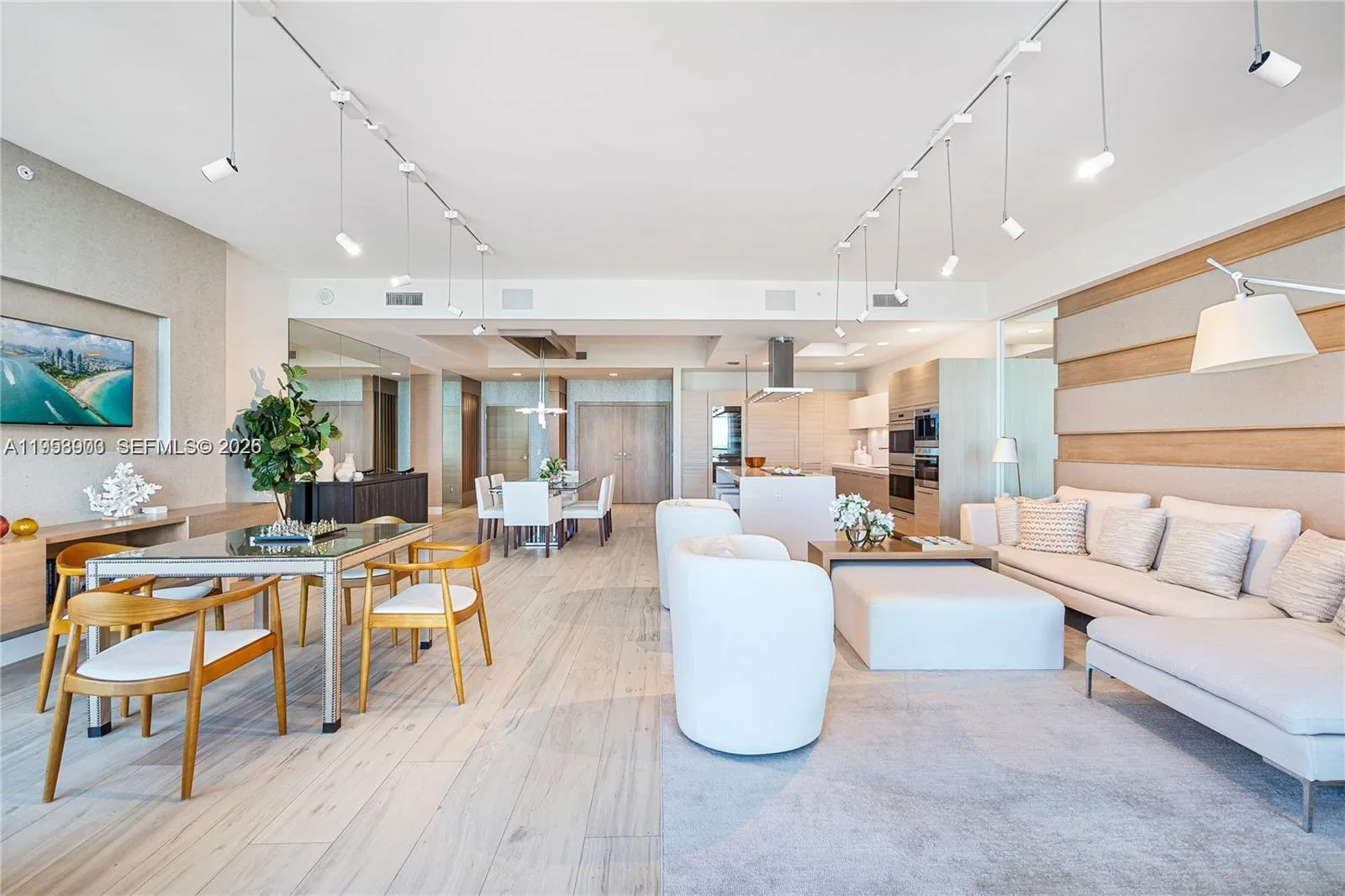 17301 BISCAYNE BLVD # PH6, North Miami Beach, FL 33160 photo 8