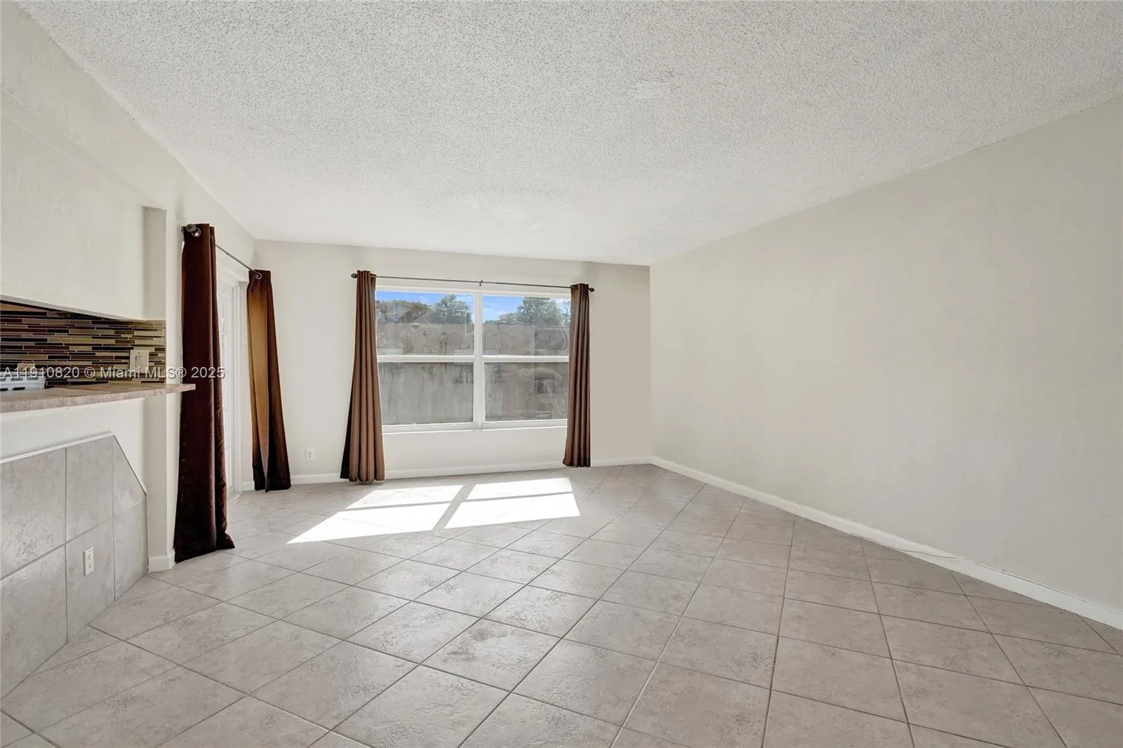 4220 NW 21st St # 206, Lauderhill, FL 33313 photo 5