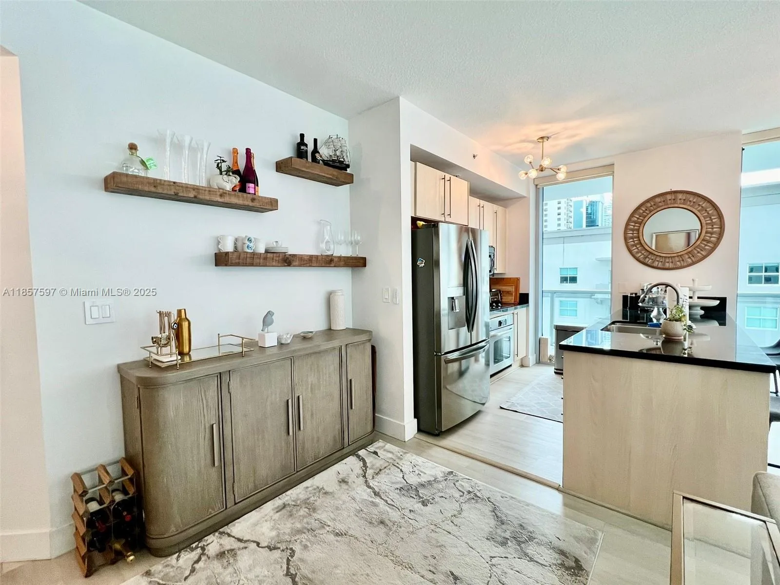 1111 SW 1 # 1620, Miami, FL 33130 photo 3